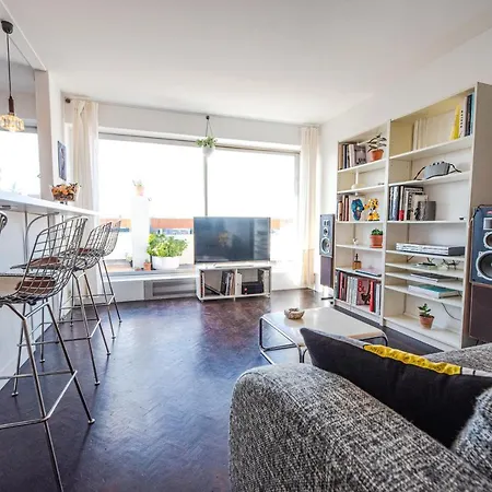 Amazing View In - Area Apartment